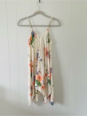 Floral Handkerchief Hem Midi Dress in Cream